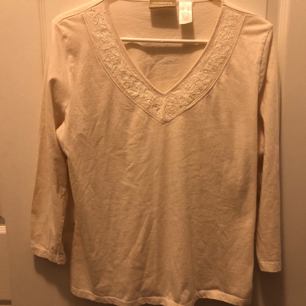 Liz Clairborne XL long sleeve pretty embroidered